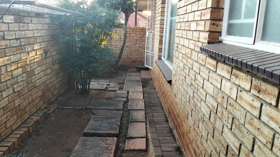 3 Bedroom Property for Sale in Safari Gardens North West